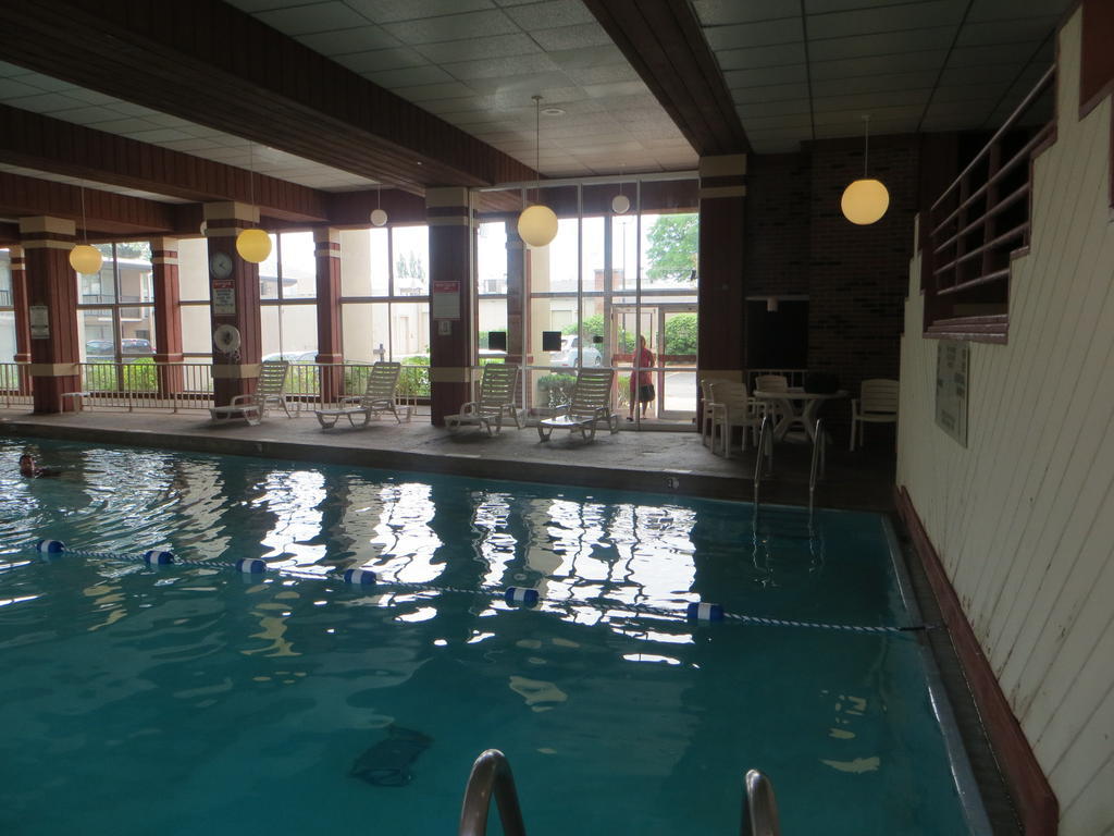 Rodeway Inn Skokie Evanston Exterior foto