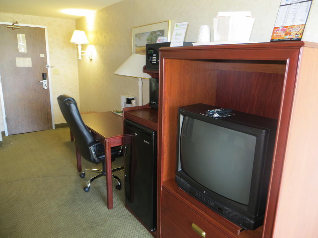 Rodeway Inn Skokie Evanston Quarto foto